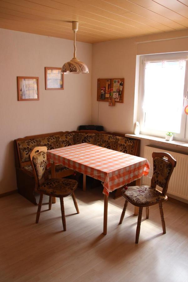 Landhaus "Zum Frosch" Kalbsrieth Luaran gambar
